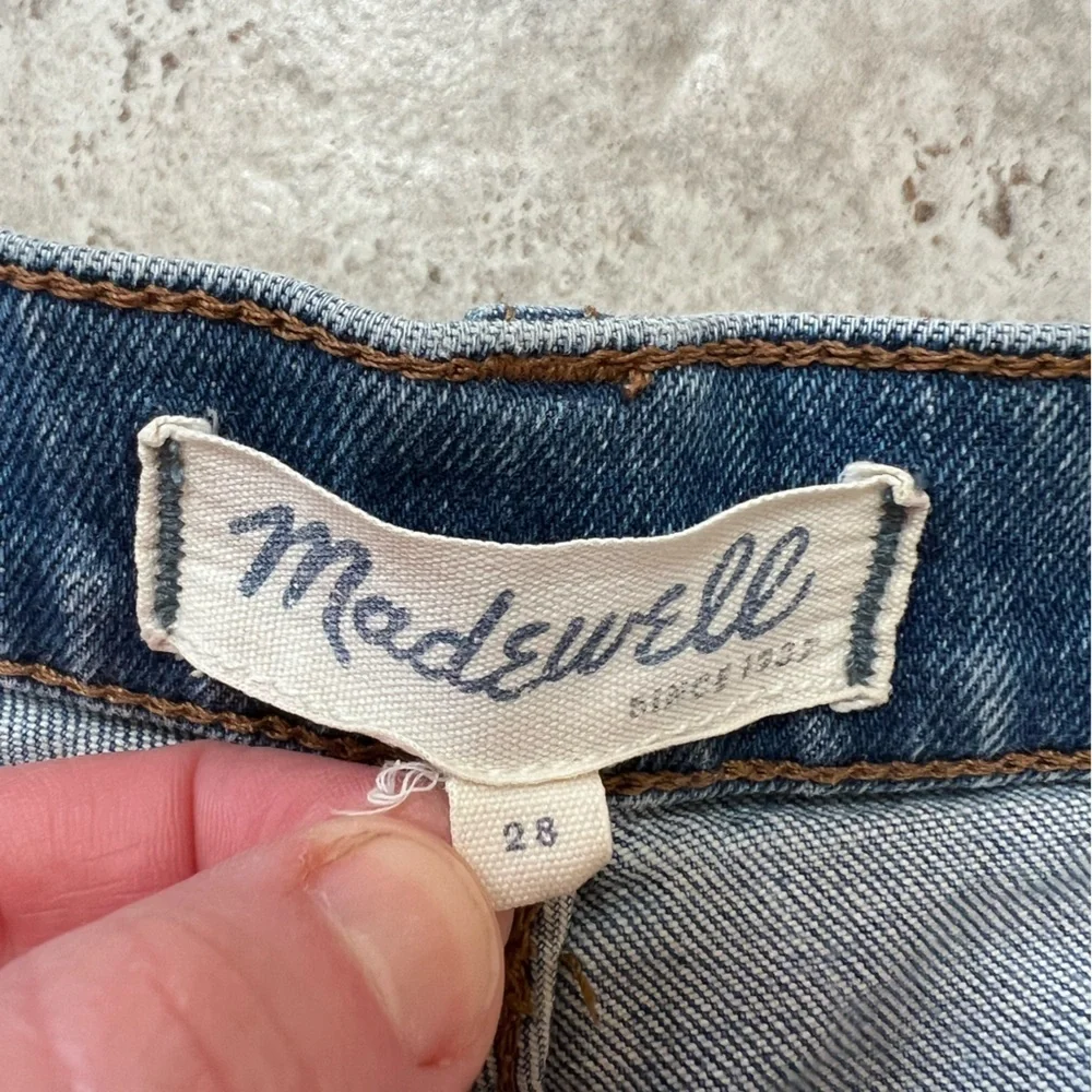 Madewell High Rise Zip Fly Denim Jean Shorts in Lavista Medium Blue Wash size 28